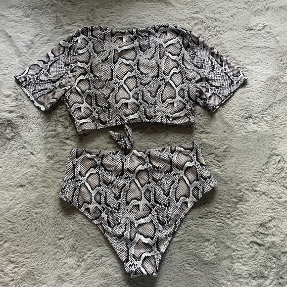 Bathing Suit - Picture 2 of 2